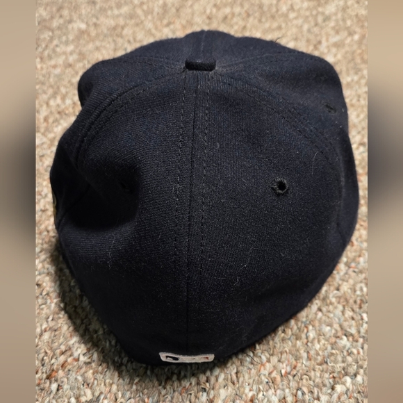 New Era Navy Blue NY Yankees Cap - Picture 4 of 7